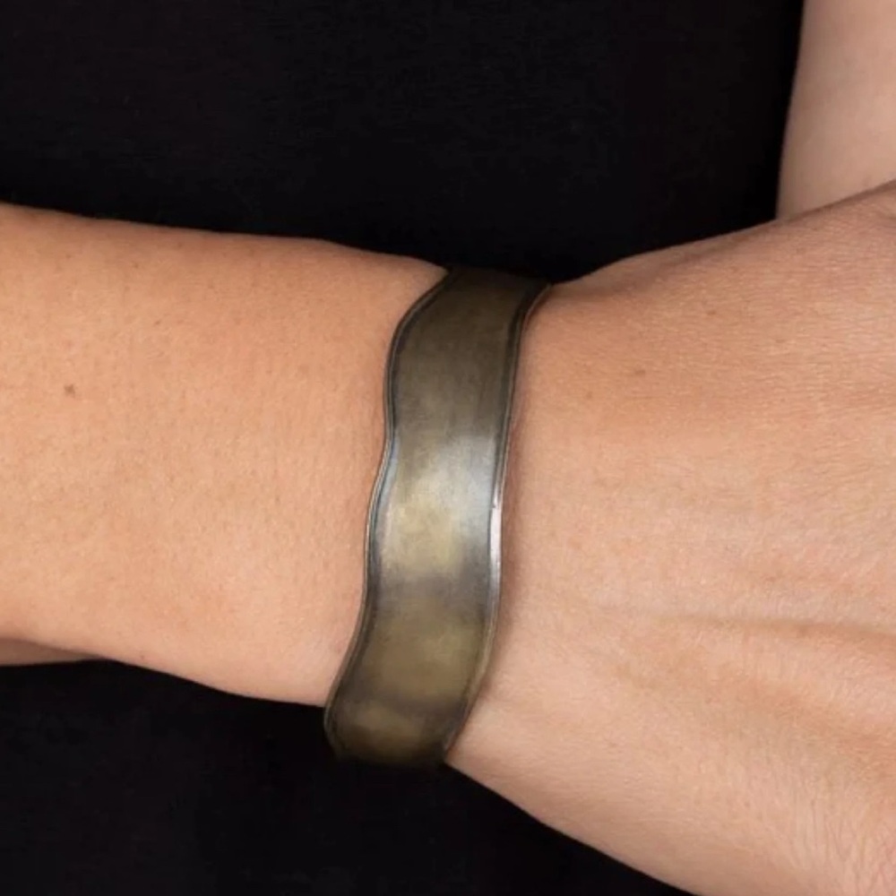 Elegant Bronze Cuff Bracelet